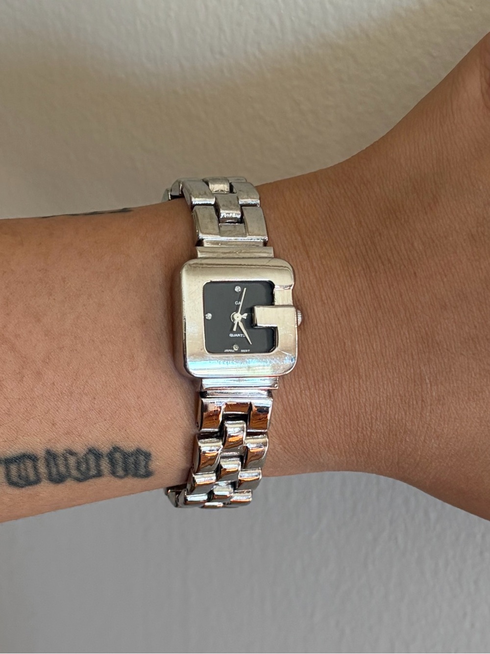 Silver-toned G Logo Ladies Watch